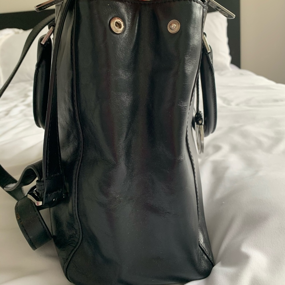 Bedford Tote 👜 by Michael Kors - Picture 7 of 8
